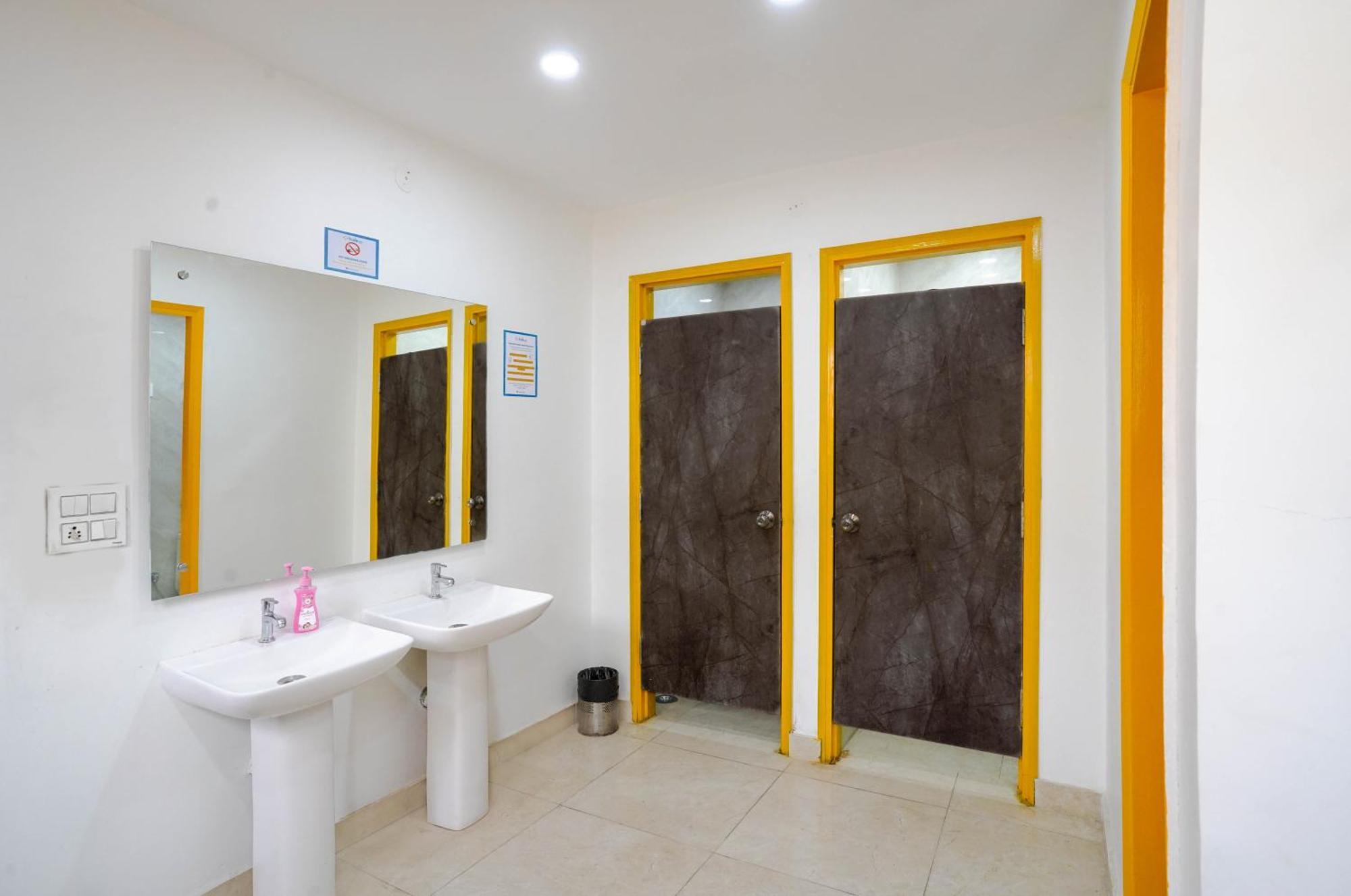 Hide-In Hostel Delhi Yeni Delhi Dış mekan fotoğraf